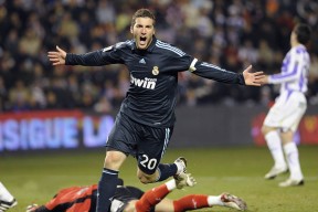 ayx体育app官方网址-科维托娃回归赛场，高光表现首场状态亮眼，掘金观众沸腾！